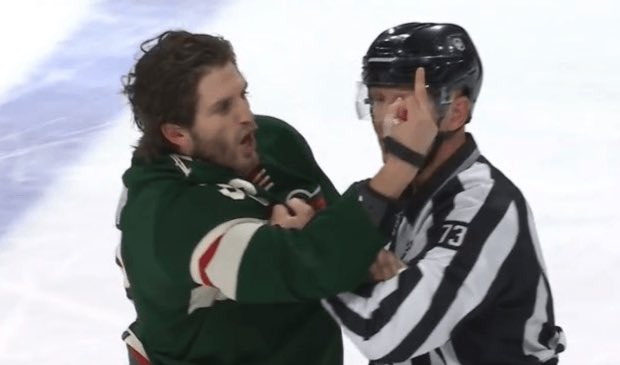 WildTakes10k's tweet photo. Hey Dallas 🖕

#mnwild https://t.co/JHfnm7Xieg
