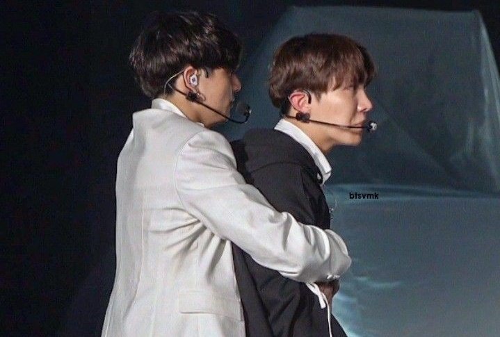 koobifiles's tweet photo. how could they separate them :( https://t.co/y0Nz17ZeN3