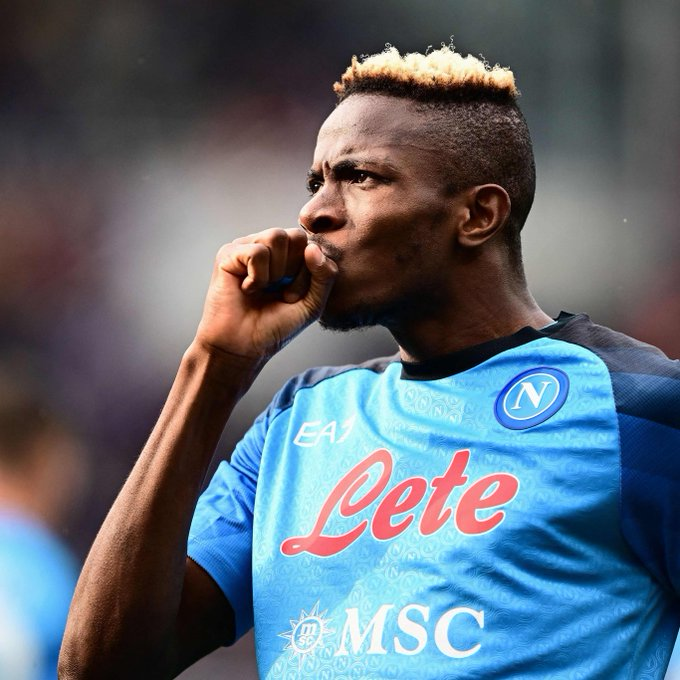 mackolik's tweet photo. Victor Osimhen, Napoli'yi Şampiyonlar Ligi'nde yarı finale yükseltmek için dönüyor ✨ https://t.co/YGpaNFXcgw