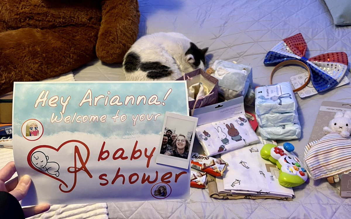 Arianna_Twitch's tweet photo. Some people in my community got together IRL to organize a surprise baby shower box full of gifts for me, cause they knew i wasn’t going to have one. They had kept track for months and wrote down everything i mentioned i liked during my streams. Let me tell you, i ugly cried! https://t.co/99ayKz04Pt