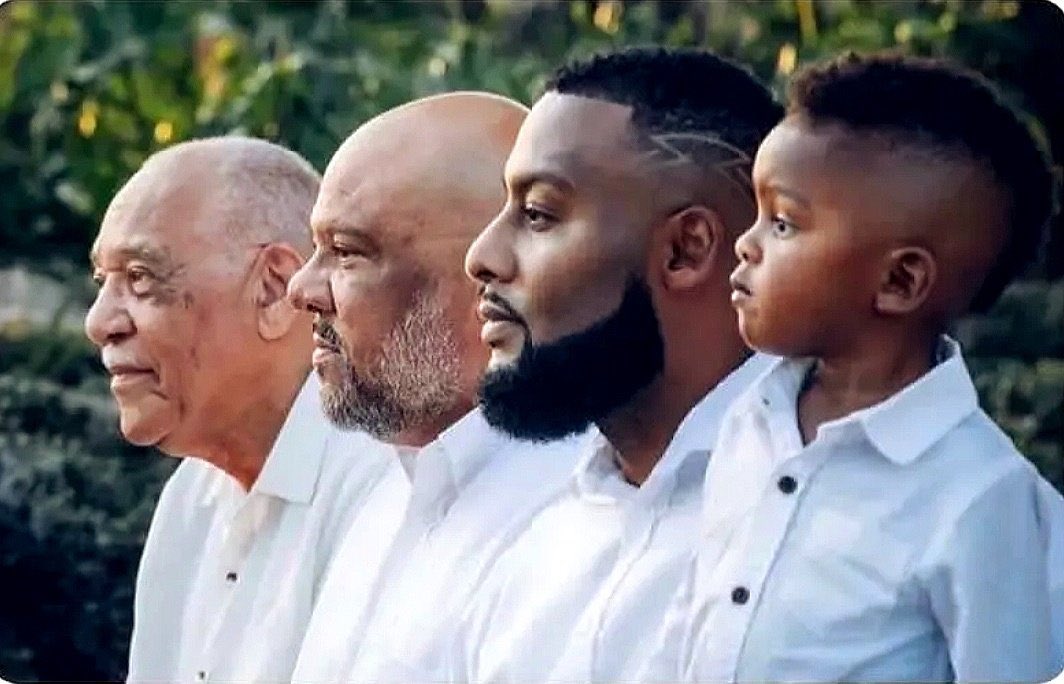 therealdaddymo1's tweet image. 4 generations 🖤❤️👏🏾🙏🏾