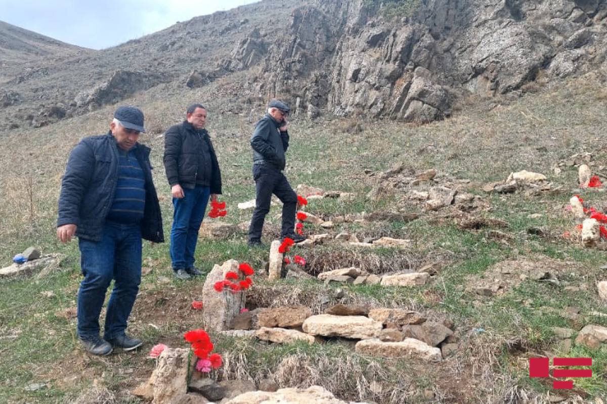 Bu Gün  1993'te Kelbecer bölgesinin Ermenistan tarafından işgali edilen Başlıbel köyünde yaşanan katliamdan 30 yıl geçti.

İşğal zamanı aralarında çocuklar, kadınlar, hasta ve yaşlıların bulunduğu köylüler toplu halde işkence gördü ve öldürüldü, hatta bazıları diri diri yakıldı.