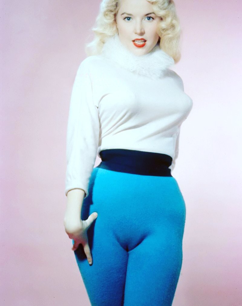 Notablehistory On Twitter Rt Notablephotos Betty Brosmer S