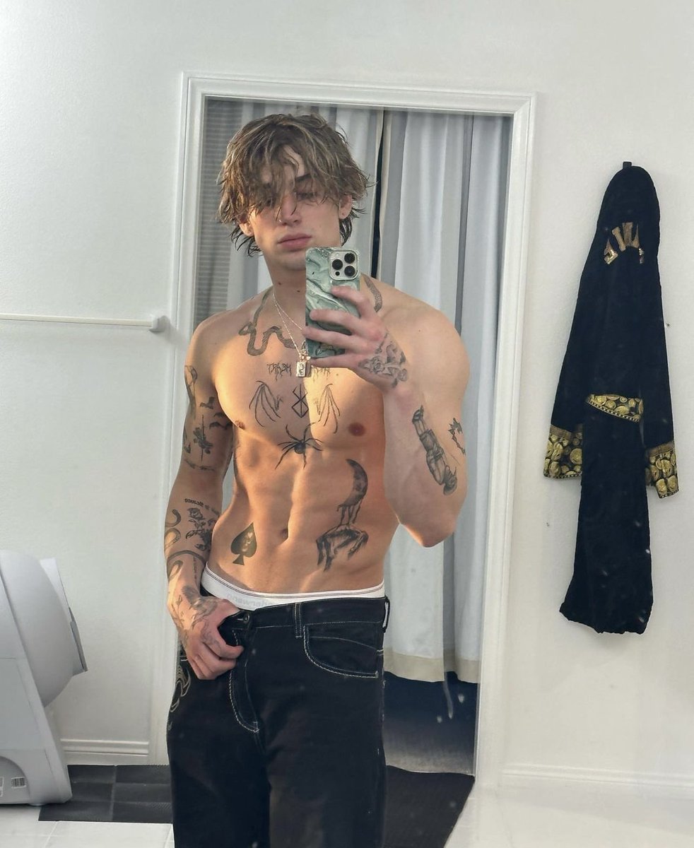 Celebrity Men & onlyfans guys 💯 🇦🇺 on Twitter "Vinnie Hacker"