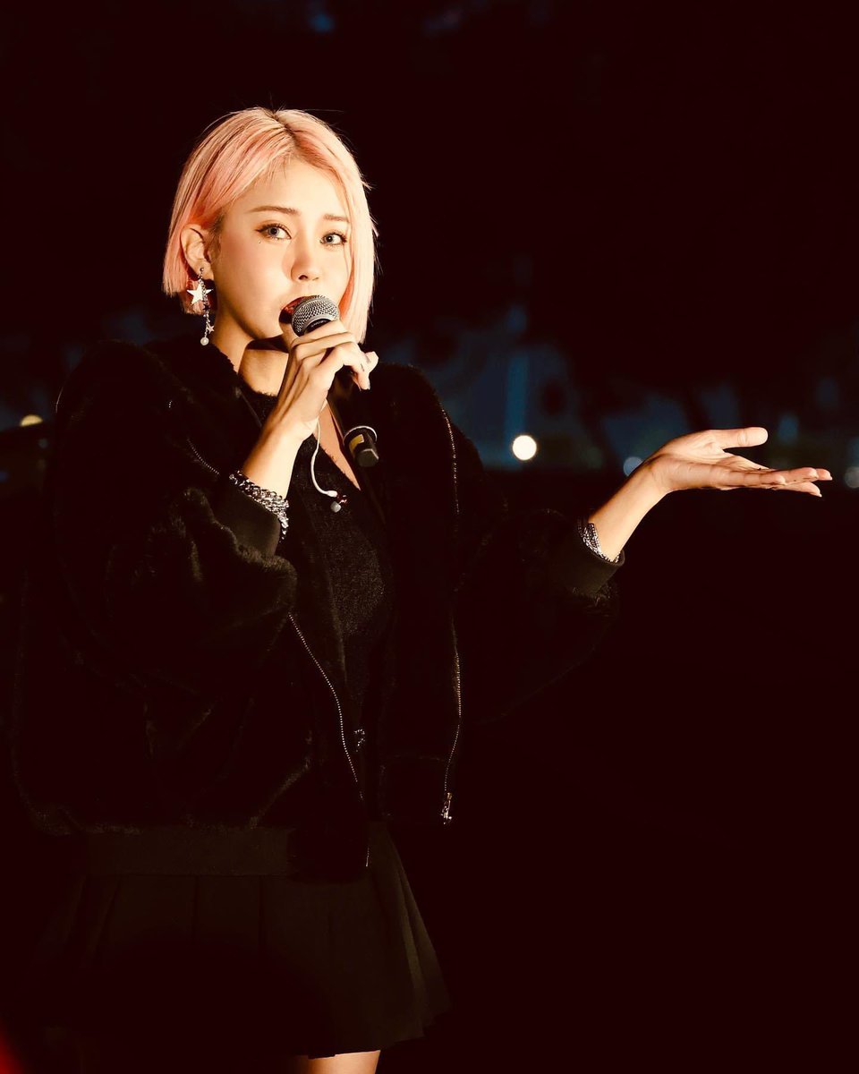 lilylu0917's tweet photo. 一番ハッピーな時🎤🎵 https://t.co/8V9VldbMbN