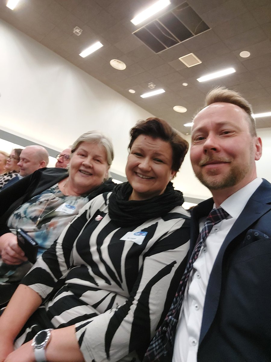 Keski-Suomen synttäreillä Peurungassa Anun ja Kirsin kanssa!