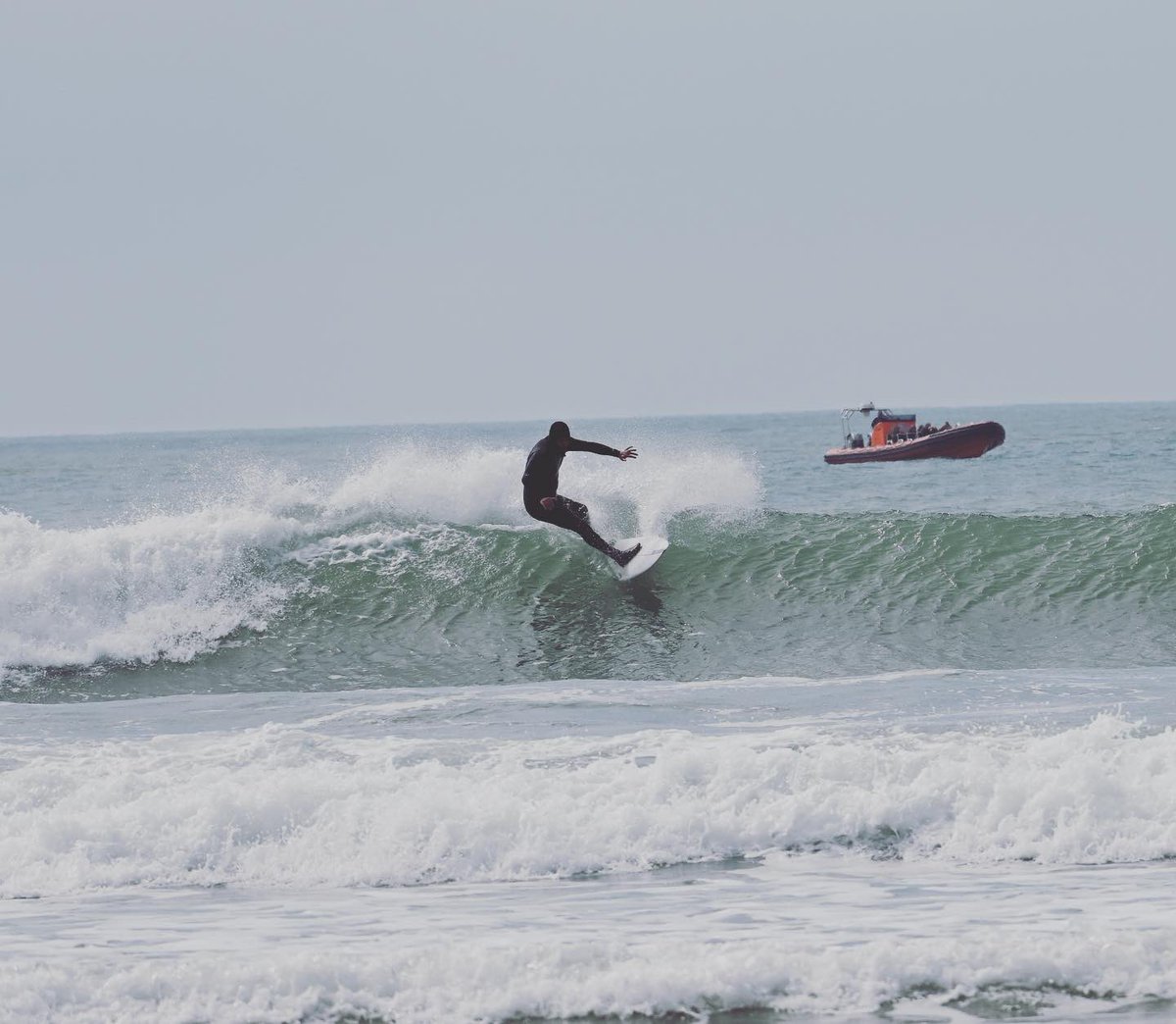 WoolacombeSurf's tweet photo. Fun session on the camera snapping some of the local soul surfers having a play in natures biggest playground! 📸🌊☀️ #woolacombe #woolacombesurfers #woolacombebay #surf #surfers #surfschool #midtide #shenanigans #loveyourocean https://t.co/JvMKu4Ghjo