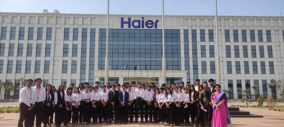 KCCinstitutes's tweet photo. KCC Institute of Legal &amp; Higher Education, Greater Noida organized an Industrial Visit to #HAIER Appliances India Private Limited, Gr. Noida on 17 April 2023 for students of BBA and BCOM(H). 

#kcciilhe #kccitm #ggsipu #ipuniversity #aktu #bba #bca #bajmc #bcomh #btech https://t.co/2ZspOEiDsn