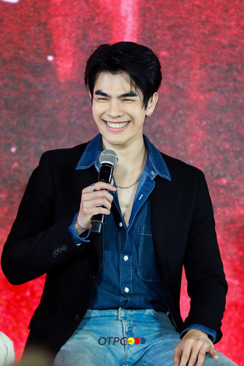 otpcnews's tweet photo. "มายด์ ภาคภูมิ" ร่วมเปิดตัว ออริจินัลเรียลิตี้โชว์ “The Hidden Character (THC)” ในงาน "IQIYI Asia Press Day in BKK" Oh No! Here Comes The Hidden Character with Be On Cloud

https://t.co/teQitxfnjt

#MilePhakphum​ #มายด์ภาคภูมิ
#THCBOC_Presscon #THCBOC #iQIYIOriginal #BeOnCloud https://t.co/IjhYlibhPn