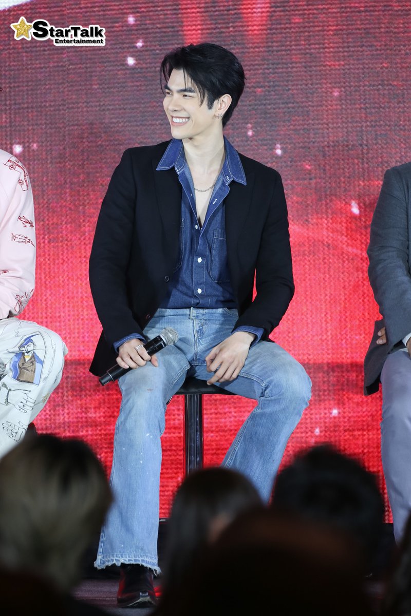 startalkent's tweet photo. iQIYI ร่วมกับ #BeOnCloud เปิดตัว ออร��จินัลเรียลิตี้โชว์ "The Hidden Character (THC)" ในงาน "iQIYI Asia Press Day in BKK" Oh No! Here Comes The Hidden Character with Be On Cloud ✨✨🎉

#THCBOC_Presscon #THCBOC
#iQIYIOriginal #BeOnCloud 
#MilePhakphum https://t.co/sHpnUMnBdp