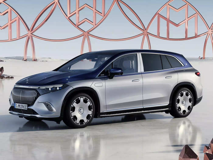BiIndia's tweet photo. #Mercedes' #firstelectric Maybach is an utterly excessive #SUV with silver champagne flutes, a fridge, and calf massagers

https://t.co/D96MEUbIRD https://t.co/rgHvfPRH4j