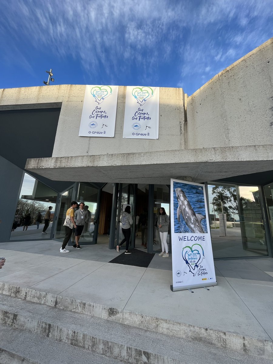 georginahume's tweet image. Day 1 of talks in Spain for #ECSconference2023 🐬🐳