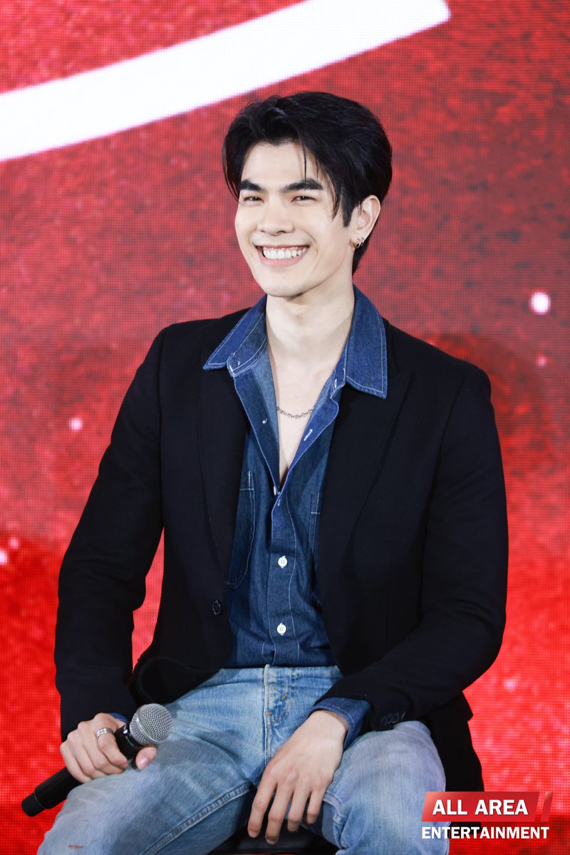 allarea_ent's tweet photo. iQIYI ร่วมกับ Be On Cloud เปิดตัว ออริจินัลเรียลิตี้ โชว์ "The Hidden Character (THC)" ในงาน
"iQIYI Asia Press Day in BKK"

#iQIYIOriginal  #iQIYI #IQIYIAsiaPressDay
#THCBOC_Presscon #THCBOC
#TheHiddenCharacter #BeOnCloud
#MilePhakhphum https://t.co/ByIvYBDyGn