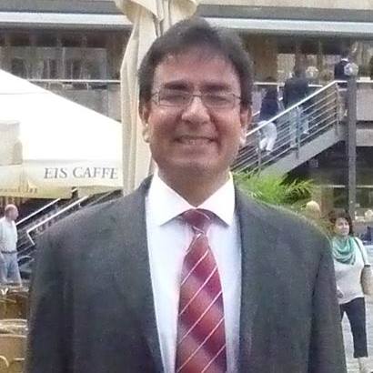 user2323566345's tweet image. ¿Cómo una persona que se tilda de ser “correcto” no muestra su rostro antes las cámaras? Demasiado sospechoso a mi parecer. Pues de nuevo adjunto foto del ya mencionado, RAFAEL AURELIO CABREJOS VELA. #VamosAlCajero #OKBROTHER #inepto