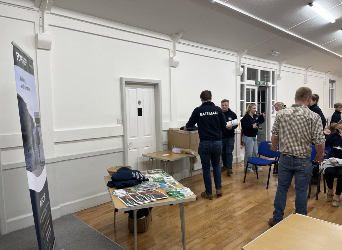 A big big thank you to @snainton_yfc for raising £1300 for FCN. We had a great evening talking to the club about what the charity is able to achieve through the generosity of donations we receive. 

#farmingcommunitynetwork #farminguk #snaintonyfc #yfc #youngfarmers #tractorrun