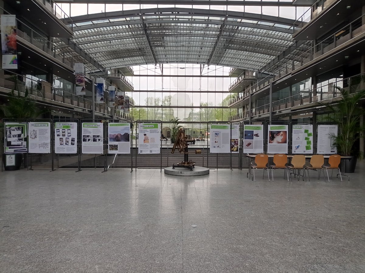 BibdesPonts's tweet photo. #MardiConseil 👉 L'exposition "Fake News" réalisée par @reseau_canope, @LeCLEMI &amp; @Fondation_EDF 
 📍Hall Nord de l'@EcoledesPonts 
🗓️Jusqu'au 21/04 https://t.co/bRW3f7oXQm