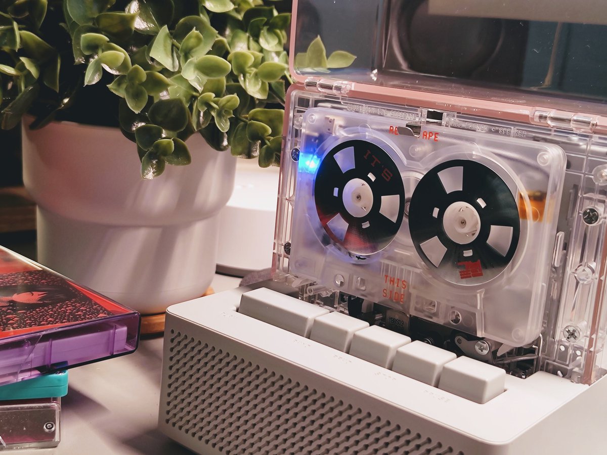 ROKUMORI／六森 on Twitter "IT'S REAL Cassette player from NINM LAB"