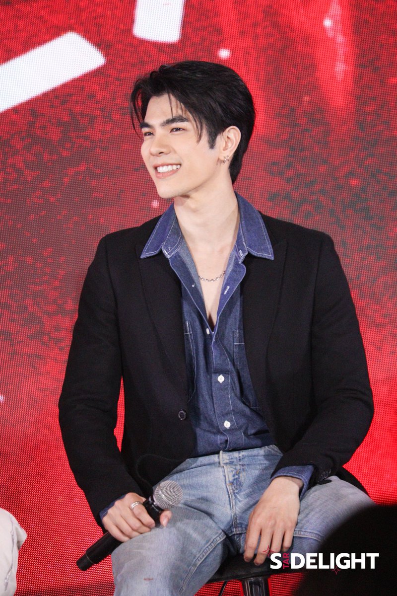 StarDelight_ent's tweet photo. “iQIYI Asia Press Day in BKK” งานแถลงข่าวเปิดตัวออริจินัลเรียลลิตี้ The Hidden Character (THC) พบกับ“มาย-ภาคภูมิ” ที่มาในบทบาทพิธีกรรายการ

#iQIYIOriginal #iQIYI #IQIYIAsiaPressDay
#THCBOC_Presscon #THCBOC
#TheHiddenCharacter #MilePhakphum https://t.co/0W8Ho4y0Um