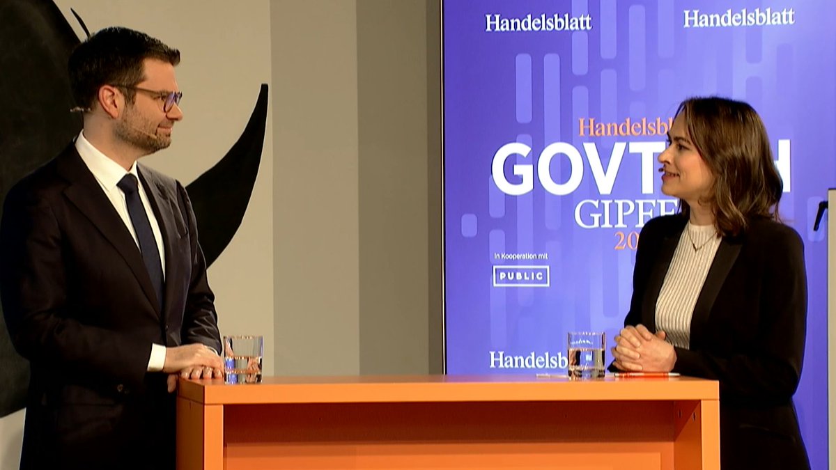 Zur Eröffnung des <a href="/GovGipfel/">GovTech-Gipfel</a> nun die Keynote von Minister <a href="/MarcoBuschmann/">Marco Buschmann</a> @bmj_bund - "Digitalisierung als #Change". #LegalTech &amp; #GovTech, um den Wandel bei schrumpfender Workforce in der #Verwaltung durch Produktivitätssteigerung zu organisieren. <a href="/PUBLIC_Germany/">PUBLIC Deutschland</a> <a href="/handelsblatt/">Handelsblatt</a>