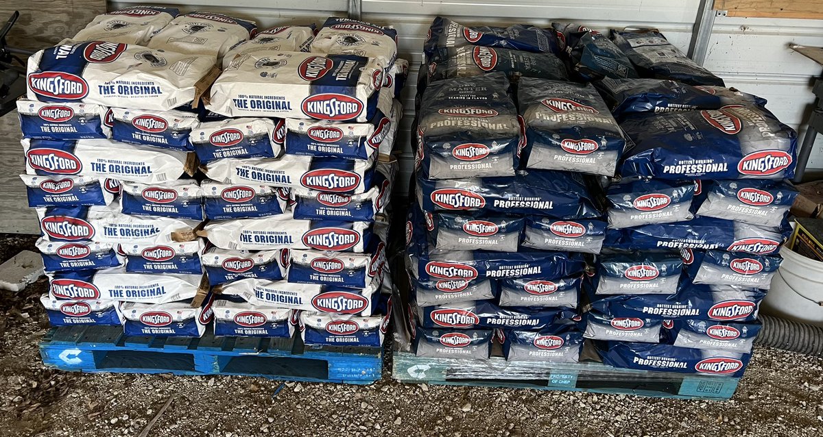 Honored to be sponsored by @Kingsford! They are the biggest in the biz for a reason. I’ve tried everything and haven’t found anything that burns this consistent. When you are cooking for cash and a national points chase you use what will gives you the best chance to win - period.