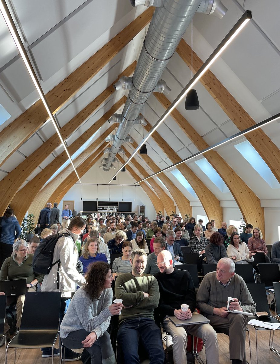 ❓Staatssteun ingewikkeld? 🇪🇺 
Straks niet meer voor deze overvolle zaal❗️

<a href="/VLAIO_be/">VLAIO</a> en <a href="/VLEVA/">VLEVA</a> slaan vandaag de handen in elkaar om deze 130 deelnemers wegwijs te maken in staatssteun-land 🤩

✈️ We vliegen erin!  

#JouwbrugnaarEuropa