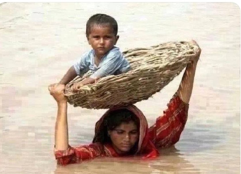 isanhans's tweet photo. May Allah reward our mothers , we can't thank you enough https://t.co/PS1GA8XBXz