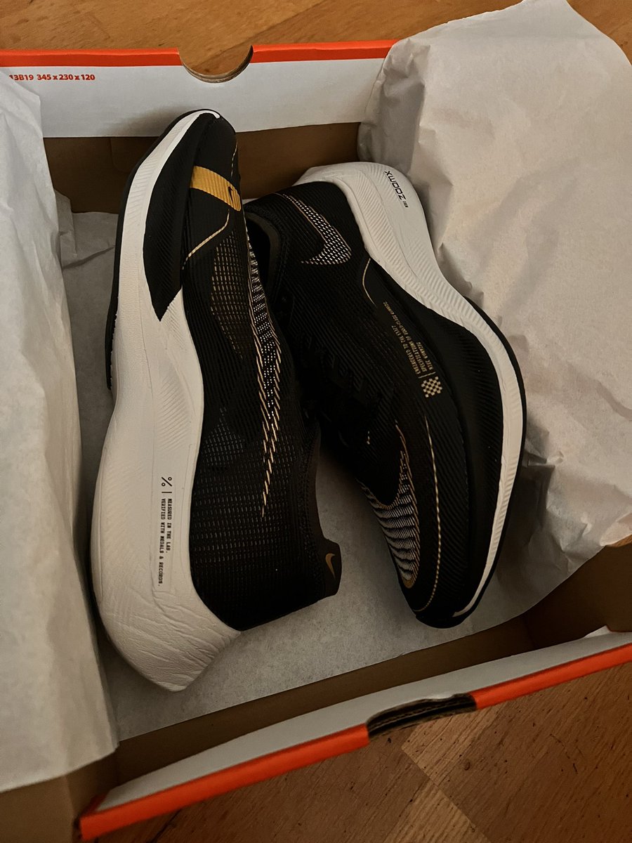 It’s marathon week! Easy recovery miles breaking in new runners. Countdown is on! T-5 until my 13th <a href="/LondonMarathon/">TCS London Marathon</a> in support of <a href="/CR_UK/">Cancer Research UK</a>. #TeamCRUK #runningallovercancer Swap the cost of a morning oat latte for a small donation? I’d love your support 👉JustGiving.com/gowertan2023