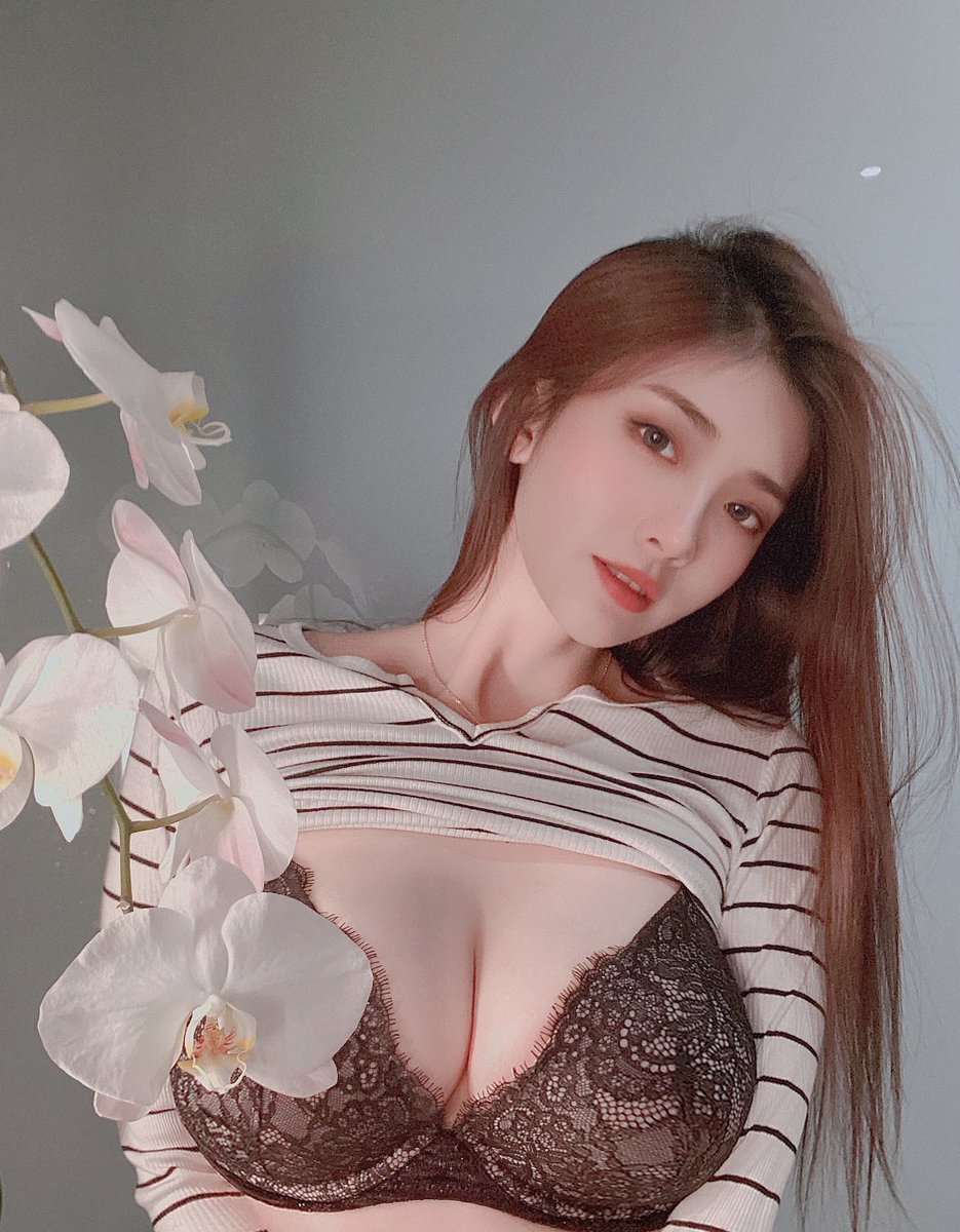 謝薇安 Ms.Vivian (@missing_vivian) on Twitter photo Should I take them off?
yes yes yes
↓ ↓ ↓
onlyfans.com/missingvivian
#comment #tweetme
Follow <a href="/missing_vivian/">謝薇安 Ms.Vivian</a> 😈💗for more ❤️🔥 Should I take them off?
yes yes yes
↓ ↓ ↓
onlyfans.com/missingvivian
#comment #tweetme
Follow <a href="/missing_vivian/">謝薇安 Ms.Vivian</a> 😈💗for more ❤️🔥