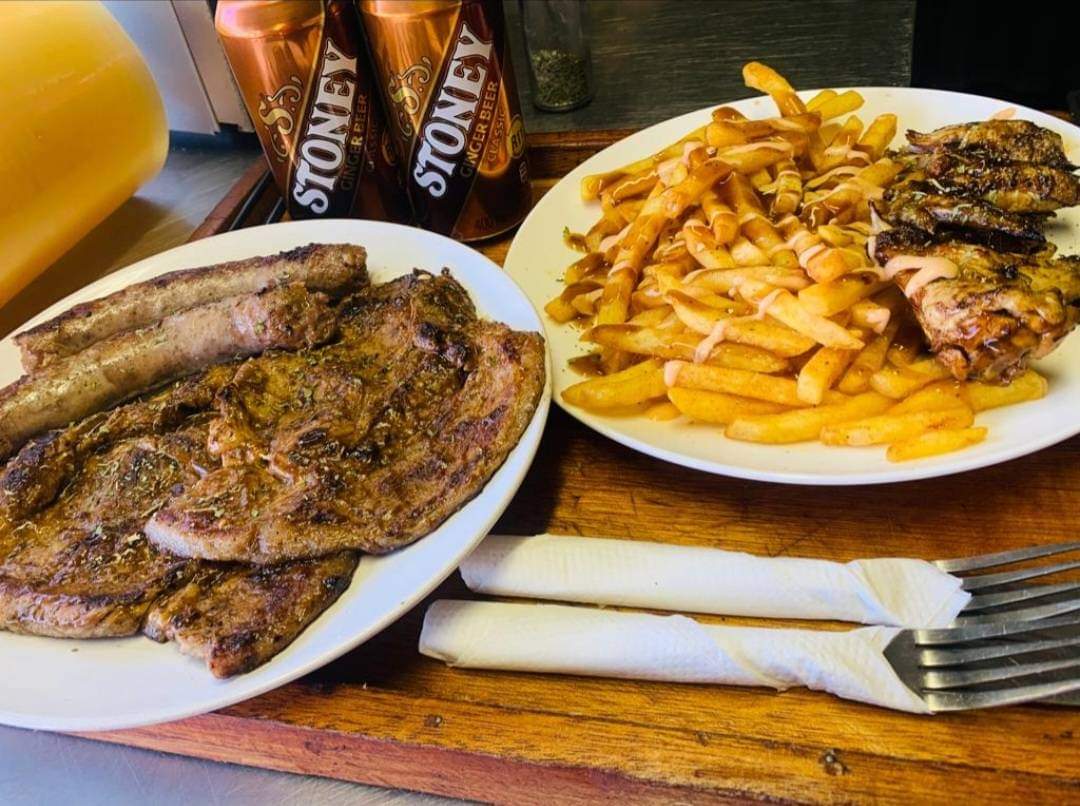 Bua_News's tweet image. Hey TUT Fam!
On this fine ChooseDay we choose 
Businessman and Business Administration student, Katlego Ngakane.

For more on this, please page 11 of our April Issue. 😉

tut.ac.za/s-cam/Publicat…