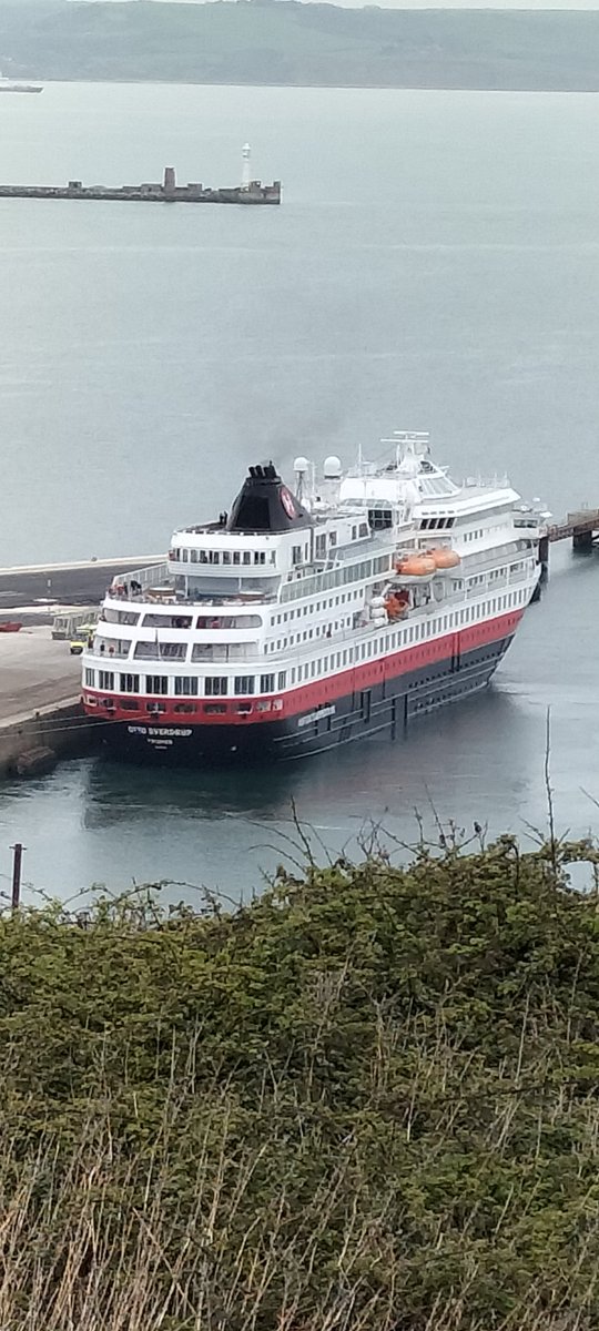 AytonJustyn's tweet photo. 🇳🇴 Ms otto Sverdrup 🇳🇴 in dorset on Sunday 16th April 2023. @Hurtiagents #msottosverdrup #portland #dorset #hurtigurten boycott portland port. https://t.co/ID8WcADH9i