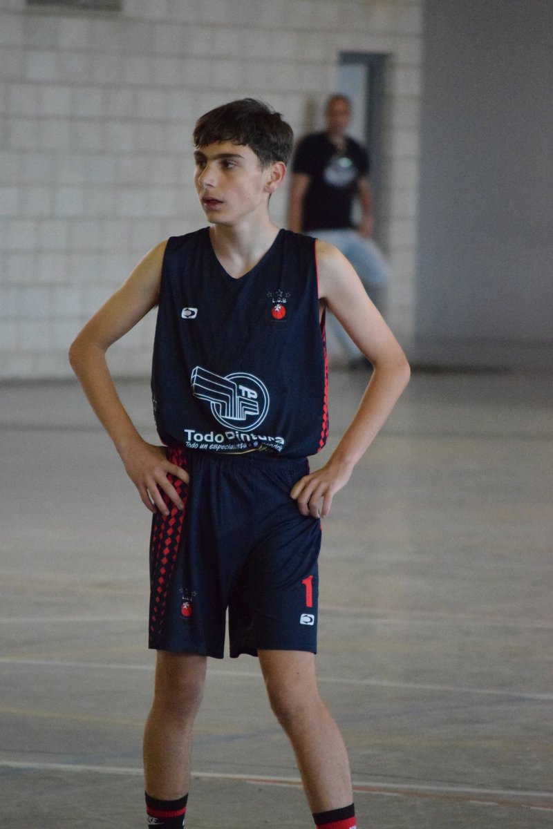 #ClasInfMas2023
🗓️ 16 de Abril
🏟️ CD Distrito Sur
📍 <a href="/aytoguadaira/">Alcalá de Guadaíra</a>

🏀 @CDCareba 7⃣1⃣
🆚
🏀 <a href="/lorabasket/">Lora Club Baloncesto</a> 3⃣6⃣

!! FINAL TERCER CUARTO!! 

📲 Siga los Partidos y Estadísticas en vivo a través de la APP "AFICIÓN FAB"