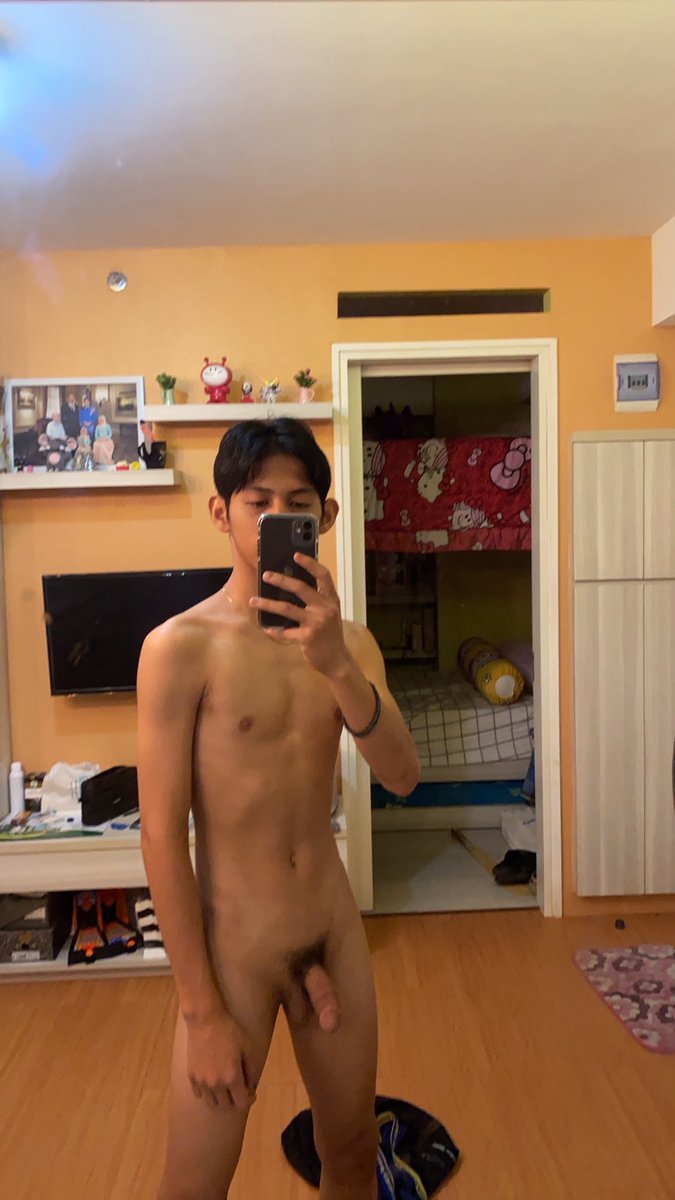 Magda65694550's tweet photo. Sepongin dong https://t.co/85PLLABhLm