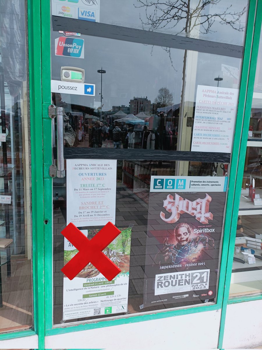 MilaSaintAnne's tweet photo. Un magasin de chasse et pêche qui fait la promotion d'une secte. #ToutEstNormal #DeriveSectaire #Rouen https://t.co/jTPcow2Ki8