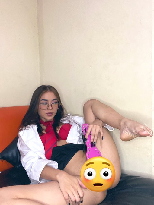 Me castigar&iacute;as? 🫣😈 https://t.co/6sbRBbRaev