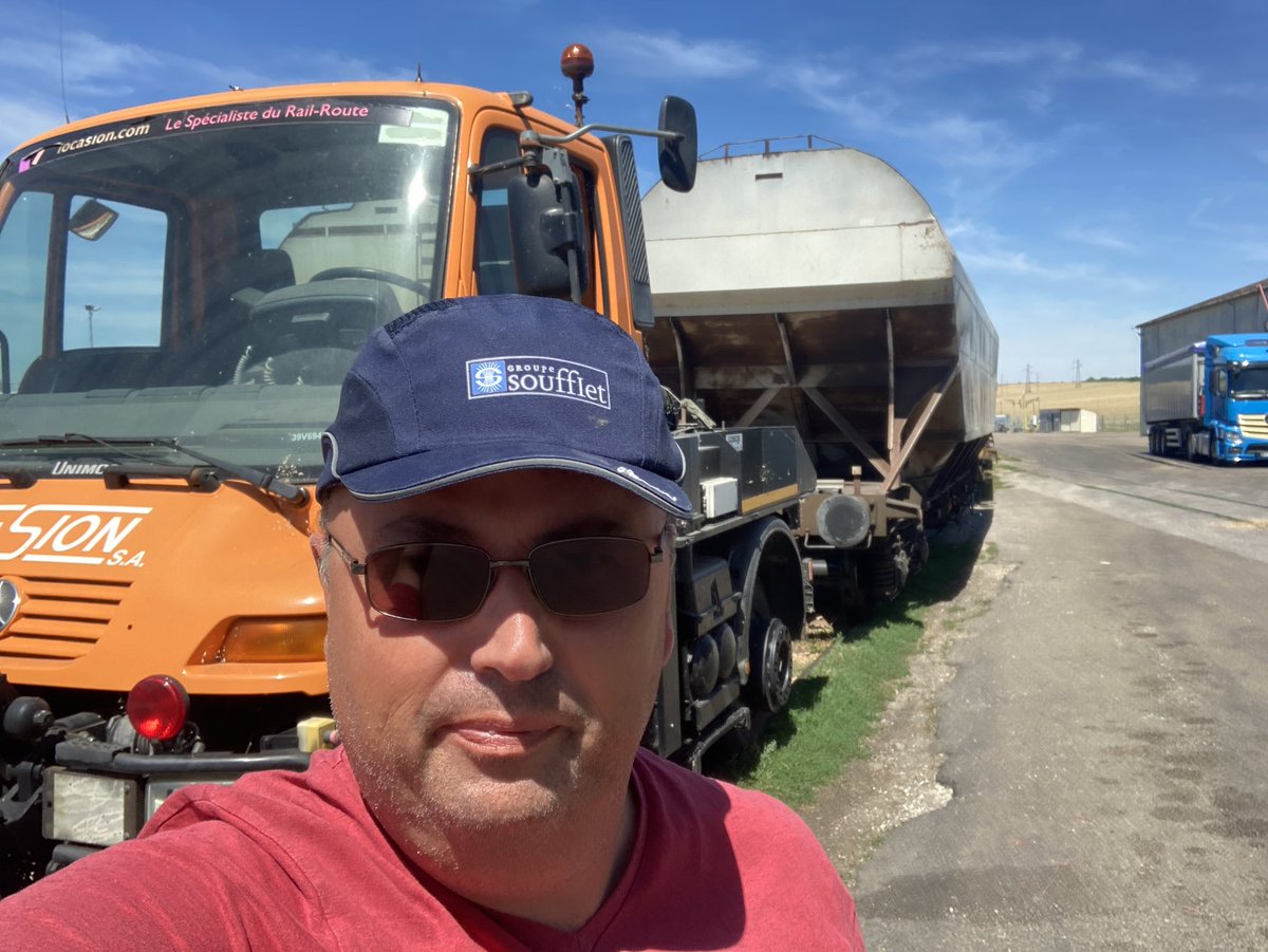 OlivierCOSTE2's tweet photo. @PelceAmdbs9 @BONNIN1402 On oublie pas la Champagne en plus d’une #Orge #Faro qui est produite chez les #Agricultures de l’#Yonne et
des plateaux de #Bourgogne.
Je préciserais particulièrement entre les @vinsdechablis #Chablis 🍇et le beau @PaysTonnerrois #Tonnerrois,
avec Pacy sur Armançon #PortSec. https://t.co/U0Bd7Ecbzi