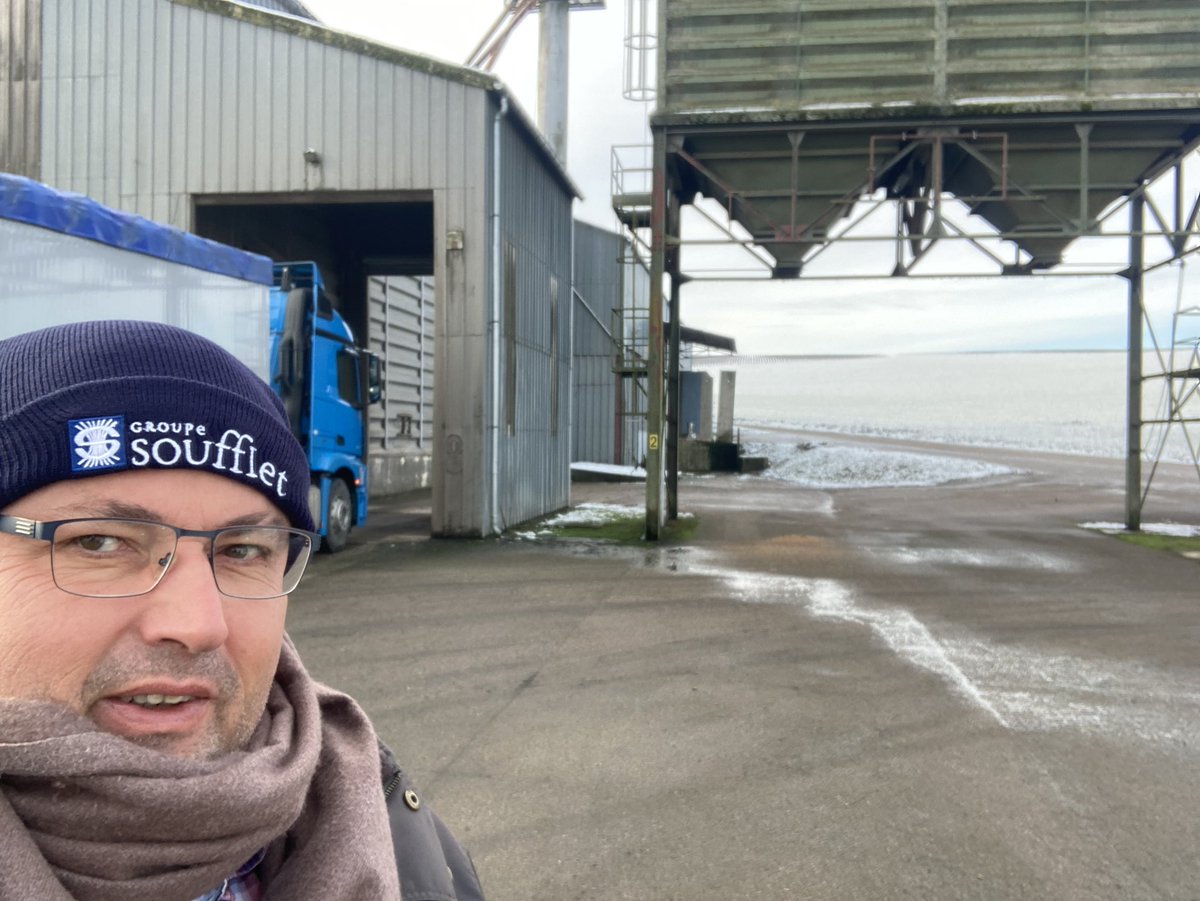 OlivierCOSTE2's tweet photo. @PelceAmdbs9 @BONNIN1402 On oublie pas la Champagne en plus d’une #Orge #Faro qui est produite chez les #Agricultures de l’#Yonne et
des plateaux de #Bourgogne.
Je préciserais particulièrement entre les @vinsdechablis #Chablis 🍇et le beau @PaysTonnerrois #Tonnerrois,
avec Pacy sur Armançon #PortSec. https://t.co/U0Bd7Ecbzi