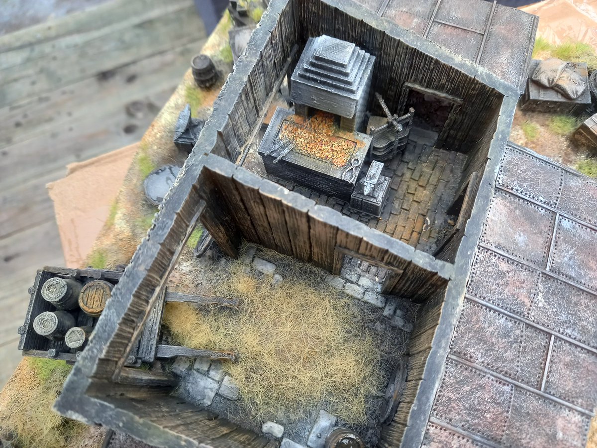 gareth_lane's tweet photo. African Bush Wars - Completed Rhodesian Farm Outbuilding. 
#28mm #BushWars #ModernWarfare 
#Wargaming https://t.co/QzZDma9tUm