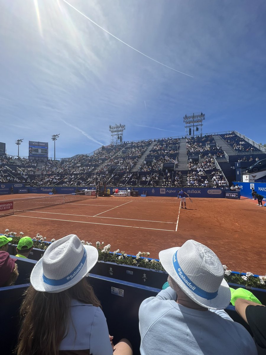 Who will be the champion? Thank you <a href="/BancSabadell/">Banc Sabadell</a> for letting me feel like one for a day 🏆#SomosSabadell #BCNOpenBSLover #BCNOpenBS