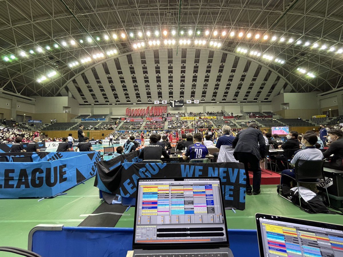 danchou_naoki00's tweet photo. ファイナルラウンド✨
堺2ー3サントリー
熱い応援ありがとうござい
ました🙇‍♂️新しい応援の形。
賢さん！ありがとうござい
ました🤗サンプラーも押し
て頂き助かりました♪ https://t.co/vh6gbggJ28