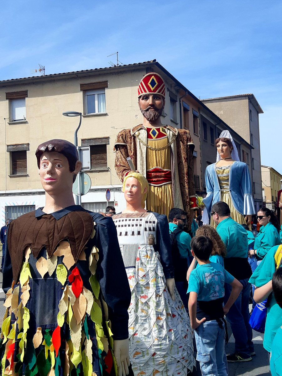 angelsoteras's tweet photo. #Manlleu. Festa del Centenari dels #Gegants Vells. #Gegants de #Capellades i #Gegantets de Capellades
@gegantskp https://t.co/CEHxgIsAYb