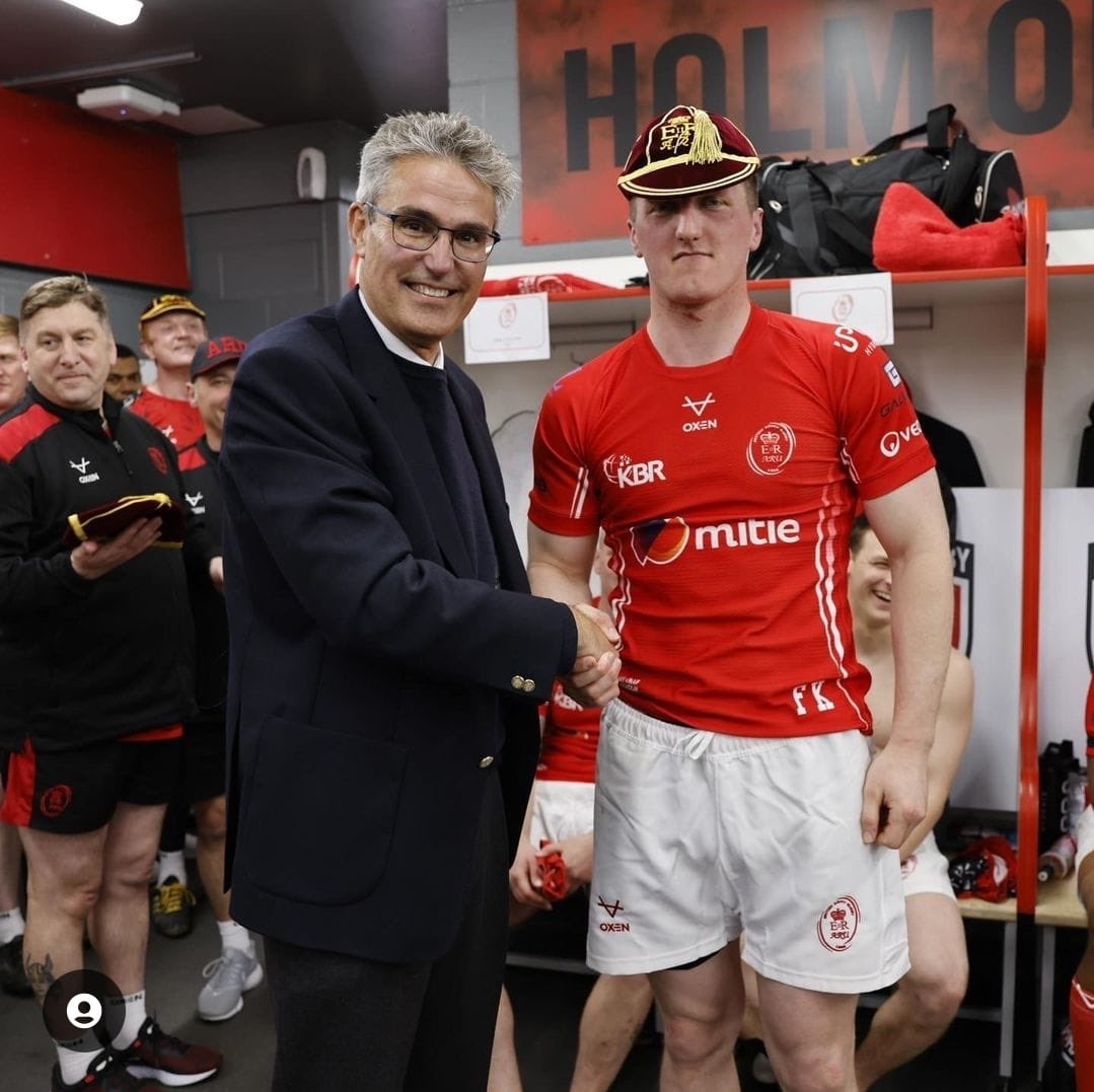 Sandy Fitzpatrick (@fitzy980) on Twitter photo Here’s a story. 2Lt Frank Kelly AGC (SPS). Officer Cadet on Friday, pass out of <a href="/RMASandhurst/">Royal Military Academy Sandhurst</a> and on Saturday takes the field as a debutante Army Rugby Union player and receives his first cap in their 48-17 defeat of RAF. Awesome achievement.
<a href="/armyrugbyunion/">Army Rugby Union</a> Here’s a story. 2Lt Frank Kelly AGC (SPS). Officer Cadet on Friday, pass out of <a href="/RMASandhurst/">Royal Military Academy Sandhurst</a> and on Saturday takes the field as a debutante Army Rugby Union player and receives his first cap in their 48-17 defeat of RAF. Awesome achievement.
<a href="/armyrugbyunion/">Army Rugby Union</a>