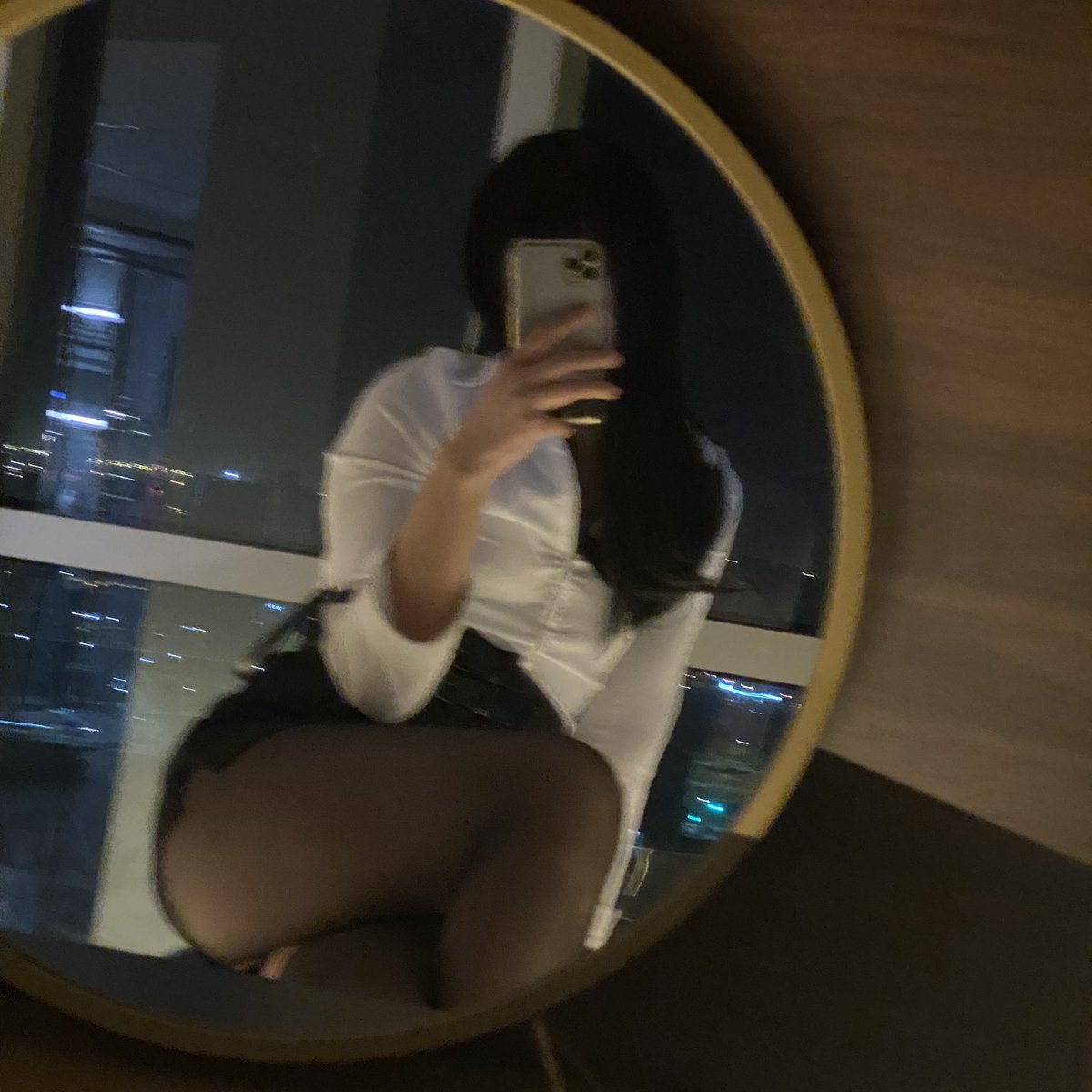 夜深了
快回家吧 https://t.co/kz7G2v6U7f