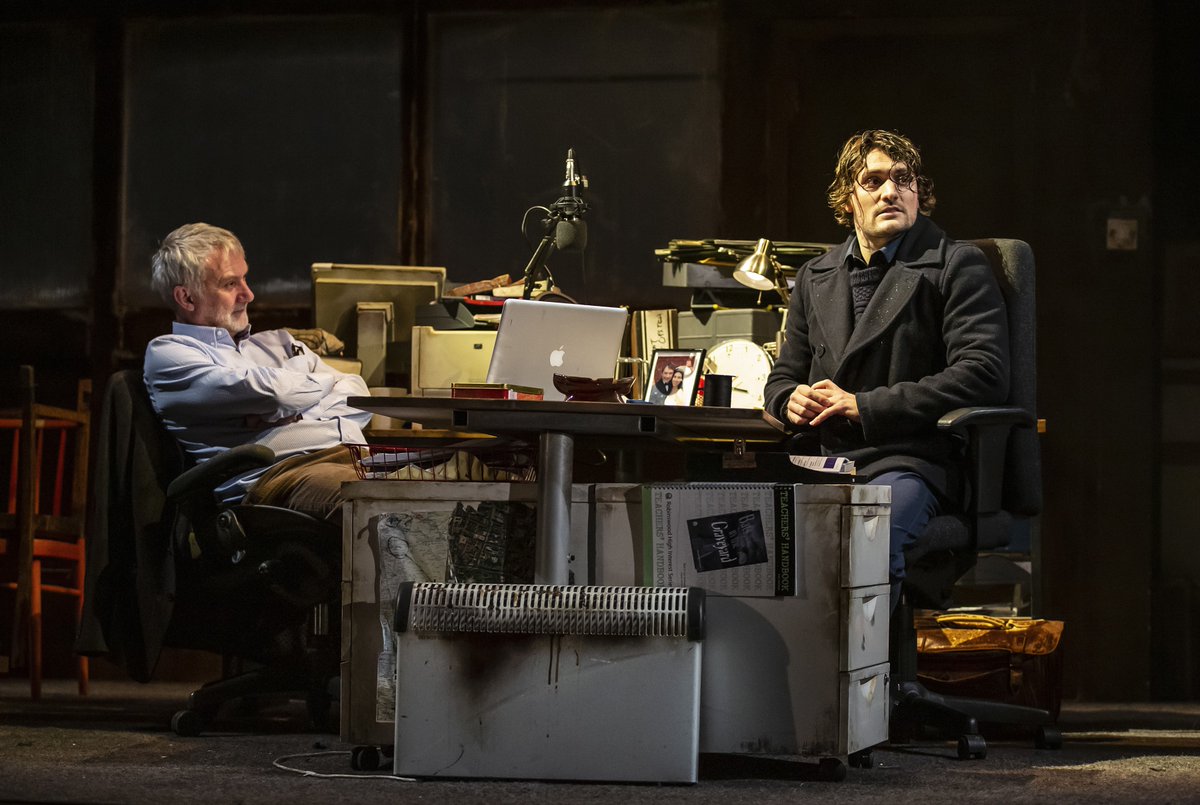 WhenDarknessUK's tweet photo. Only two more venues remain on our UK tour. Catch #WhenDarknessFalls before it's too late... 👻

👉 @OxfordPlayhouse, 18-22 April
👉 @EBTheatres, 26-29 April

https://t.co/ldJe3WSBKk https://t.co/kIWJlRTaWe