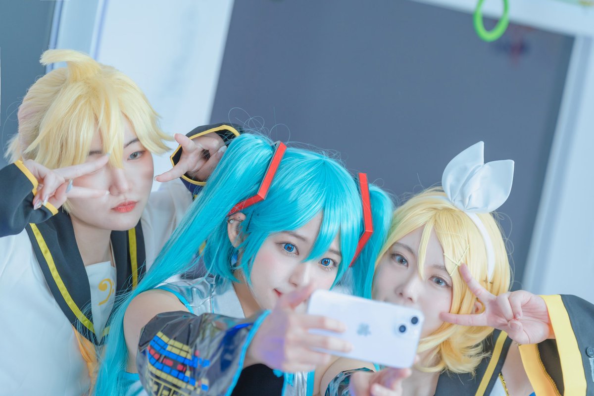 rany_estrella_'s tweet photo. 우리 포롱하랑 이쁜거 보세요..무친
하 내새끼들 진짜 😚😚😚😚😚😚😚😚

@Janna_cos 
@Gimyang_ https://t.co/kiRuwPykIm