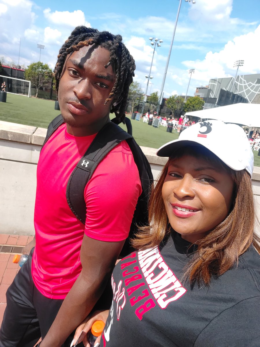 aprilmalcom25's tweet photo. #14ismine #BarryJackson
#BEARCATMOM #SpringGame2023 https://t.co/Fi57IjTQJ9