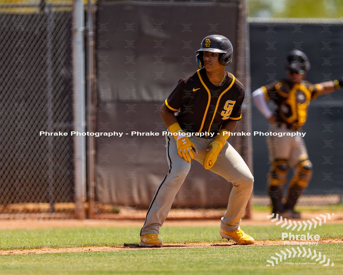 phrakephoto's tweet photo. Ethan Salas (44) C San Diego Padres @BaseballSalas #padres #friarfaithful  #BringTheGold  #sandiegopadres #sdpadres #gopadres #lospadres
@Friarsonthefarm
@Padres_Farm @PadresProspects https://t.co/EwAdmWp2yB