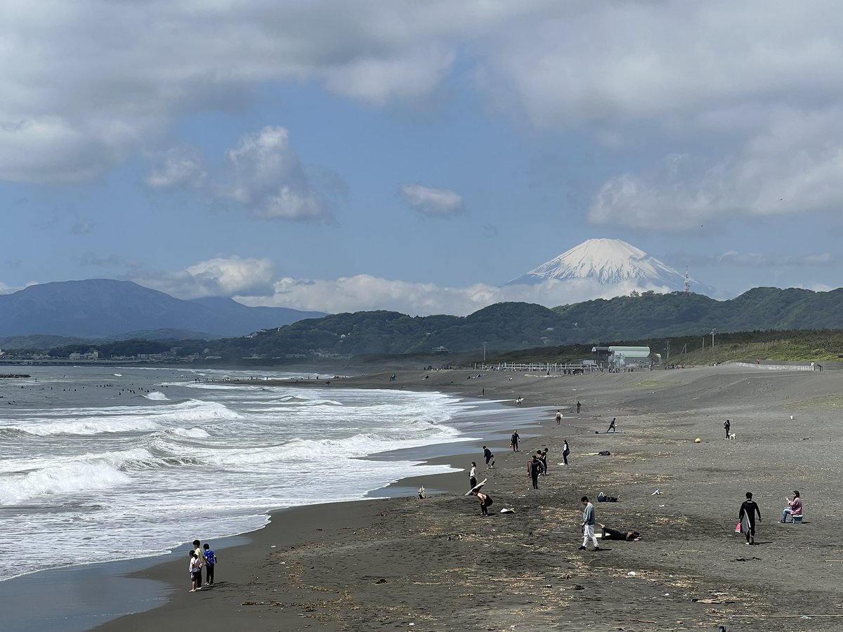 teamout73's tweet photo. 午前中に風が弱くなったタイミングでサーフ🌊🏄‍♂️ https://t.co/hkOrb6d6yi