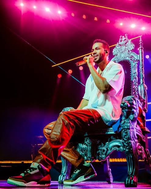 QueretaroShows's tweet photo. Soy yo o extrañamos mucho a #Aventura en nuestras vidas 🎶😌🫶🏼 #RomeoSantos te necesitamos 🎤🎤🎤

#Queretaro  #Conciertos #PidiendoDeseos https://t.co/atObgA03XD