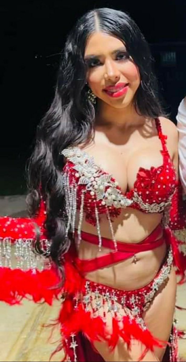 mamarcelo_69's tweet photo. @yerimua Nada que ver una FOTO con la Otra puro filtro 🤣 y juras SER como la que tiene El filtro 🤣😂 te pasas 😆 catfish 😆🤣🤣😂 https://t.co/ejQd6lBbHp