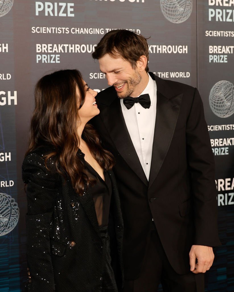 mila kunis fans on Twitter: "๐ธ Mila Kunis & Ashton Kutcher at the